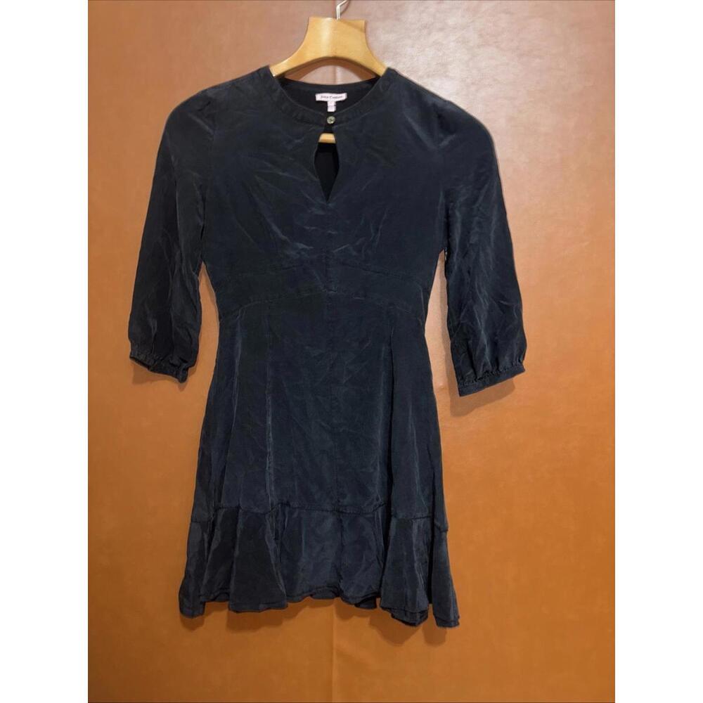 Juicy Couture Ruffle Hem Mini Silk Dress Sz 6 3/4 Sleeve, Side‎ Zip Keyhole Neck
